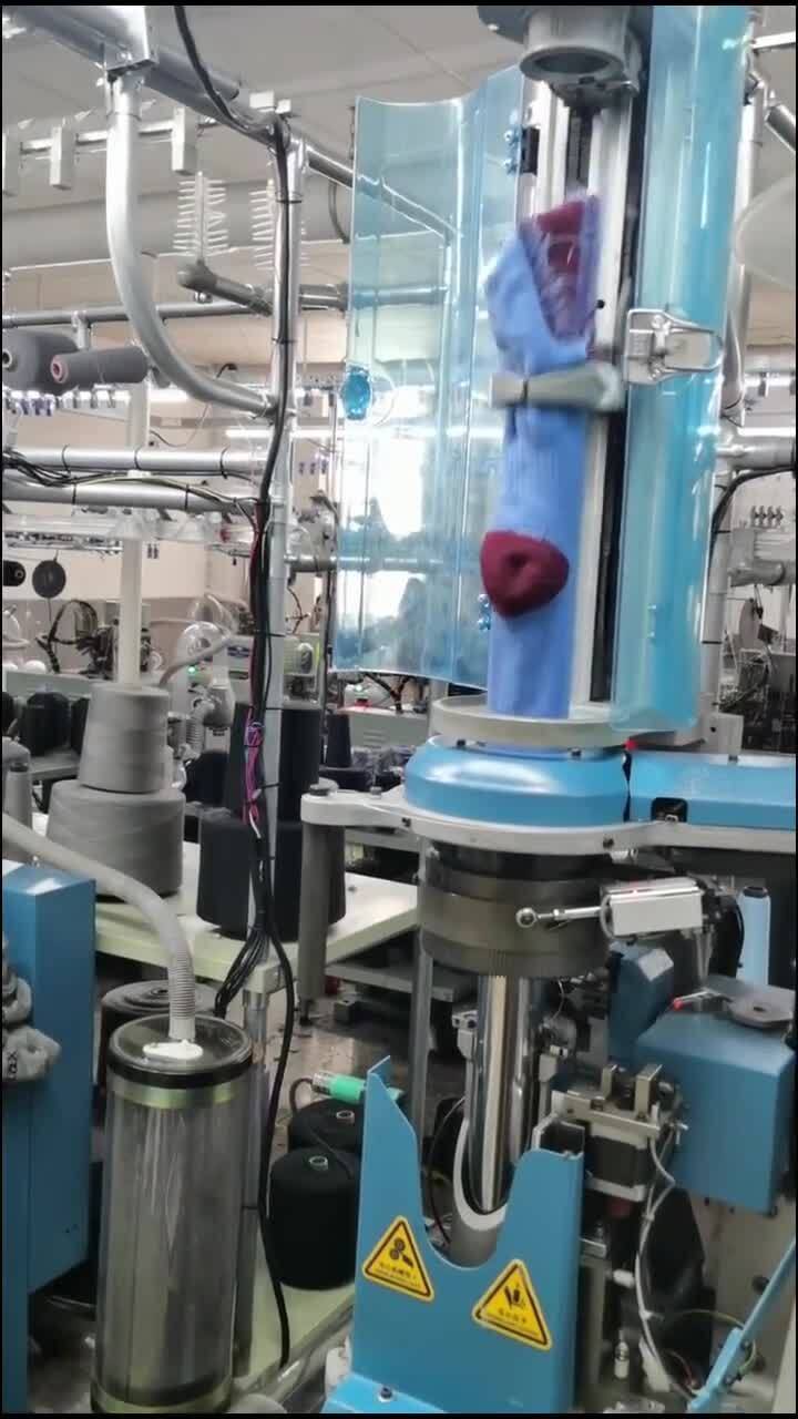 服裝廠老板真有才,設(shè)計了這樣一款襪子,你看出神奇之處在哪了嗎